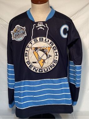 Reebok Pittsburgh Penguins Sidney Crosby 2011 Winter Classic Jersey Mens Size 50